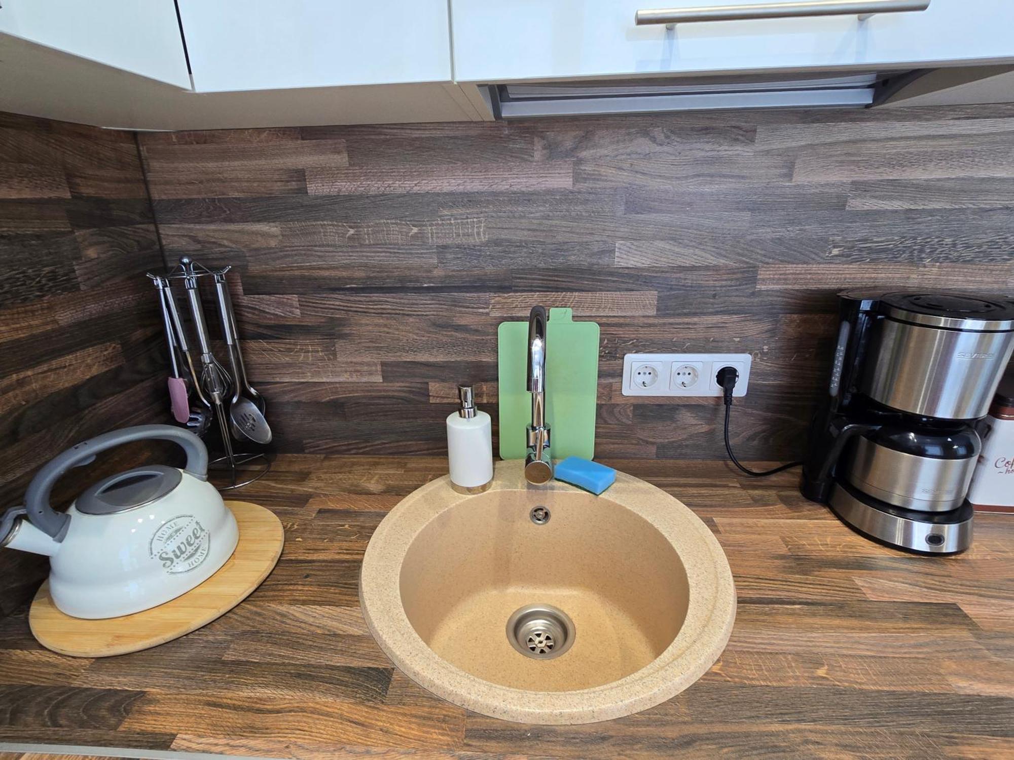Madise Avenue Apartment ナルヴァ エクステリア 写真